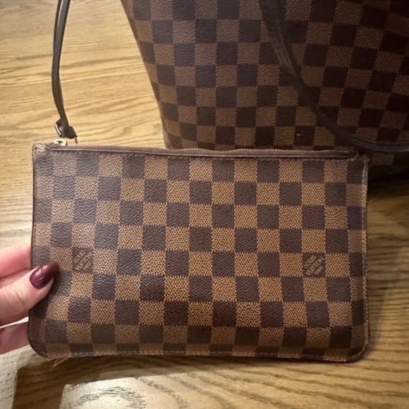 LOIUS VIOTTON NEVERFULL MM Tote - Picture 3 of 3